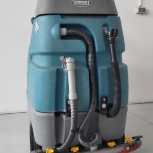 Lavasciuga Pavimenti Tennant T7+ Uomo a Bordo Elettrica a Batteria- Usata - immagine 4